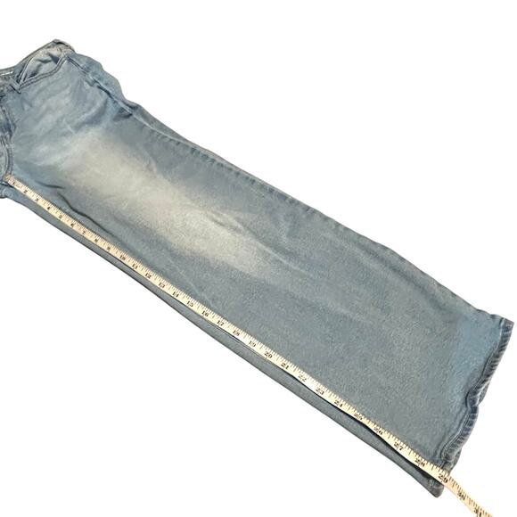 Old Navy Wow Wide Leg Light Wash Denim Jeans Women's 10 - Picture 6 of 7